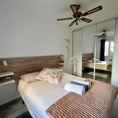 Cozy En Centre-ville Διαμέρισμα *